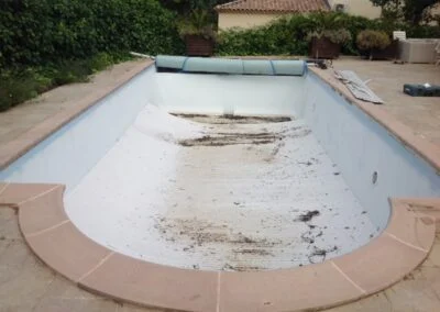 Travaux pose piscine