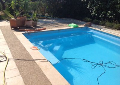 Nouvelle piscine coque polyester