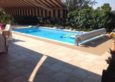 Nouvelle piscine coque polyester