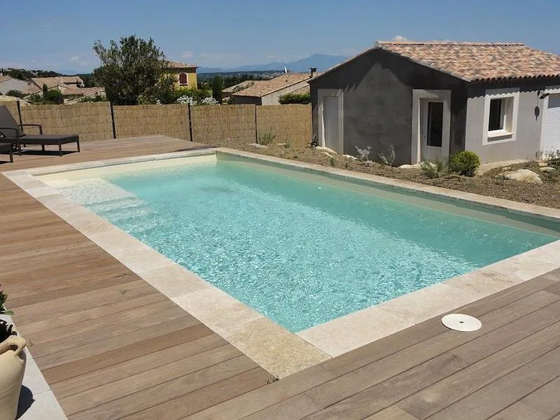 Piscine polyester Auron