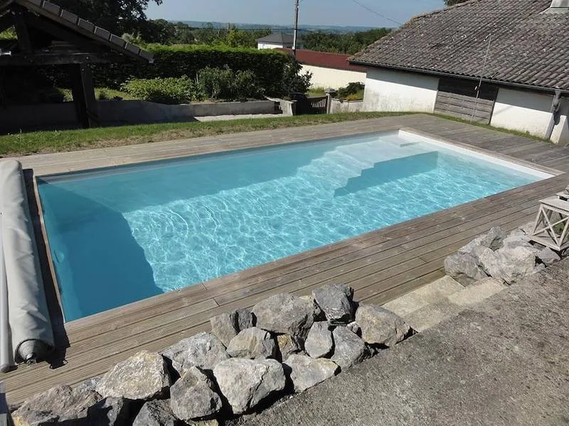 Piscine polyester Auron