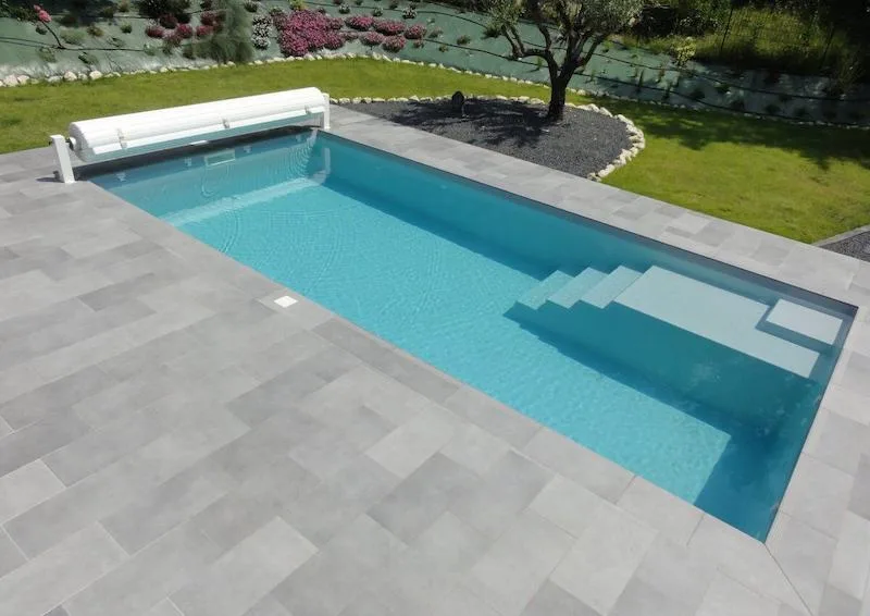 Piscine polyester Auron