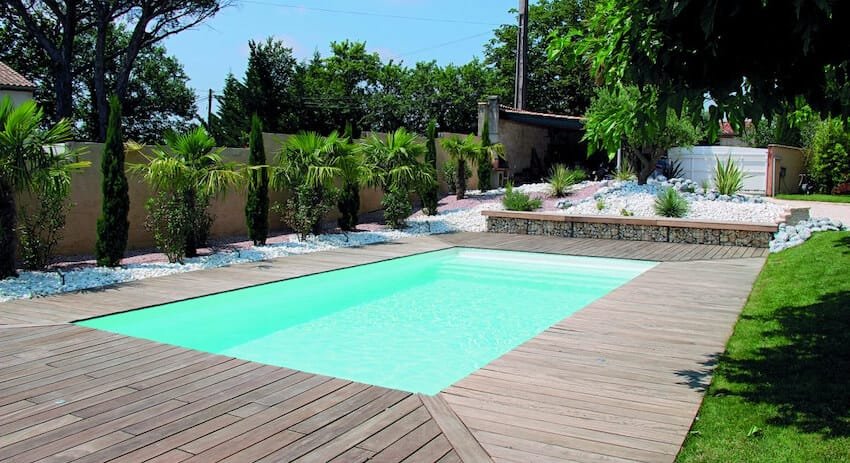 Piscine coque Polyester, modèle Sugiton 8,50 x 4,30